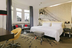 Grand Room, 1 King Bed, City View | View from room