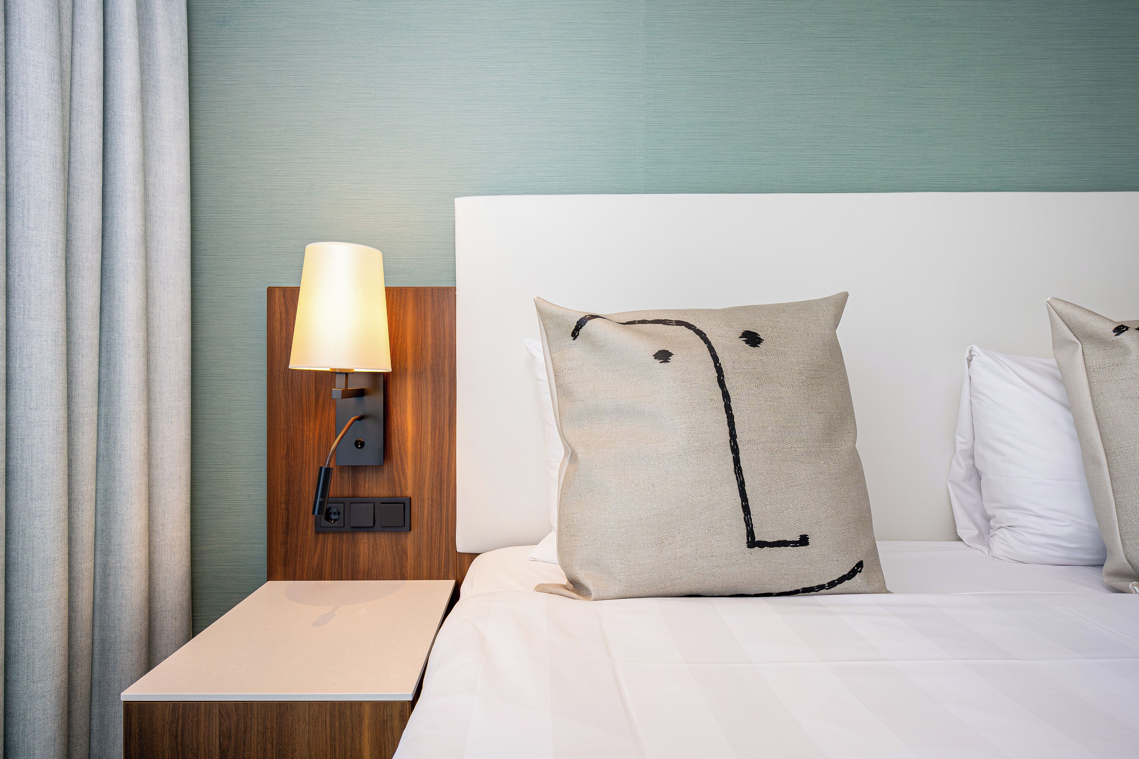 1 bedroom, in-room safe, desk, laptop workspace