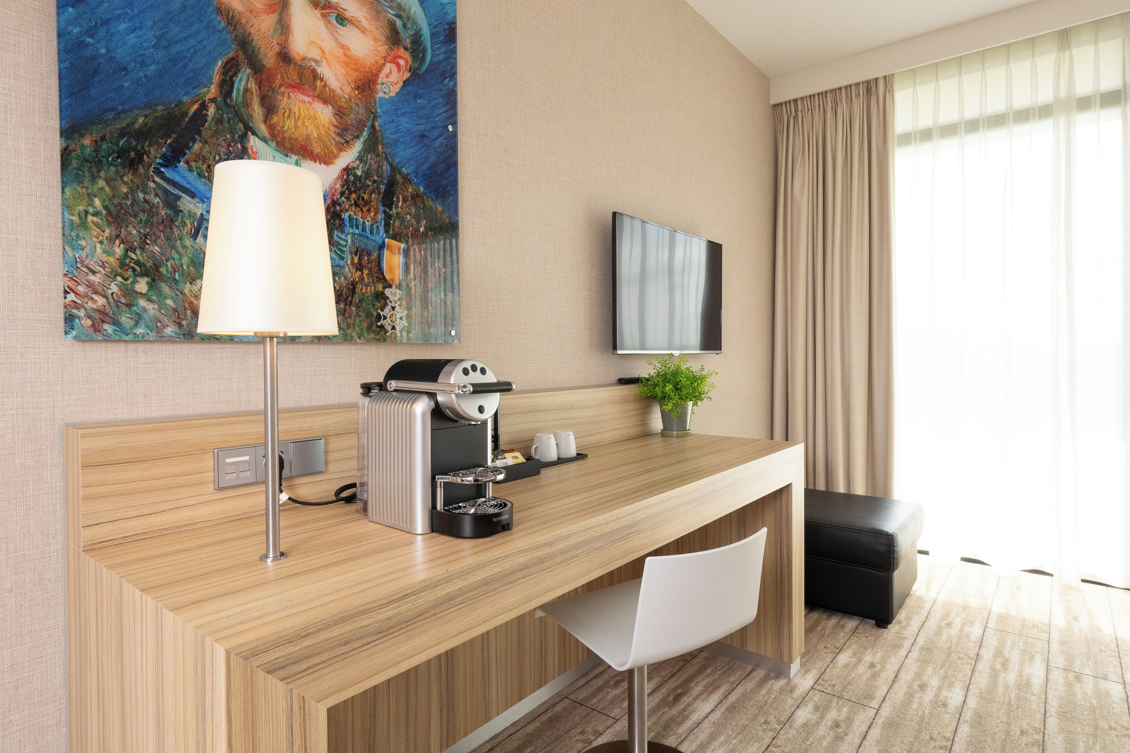 superior room | 1 bedroom, in-room safe, desk, laptop workspace