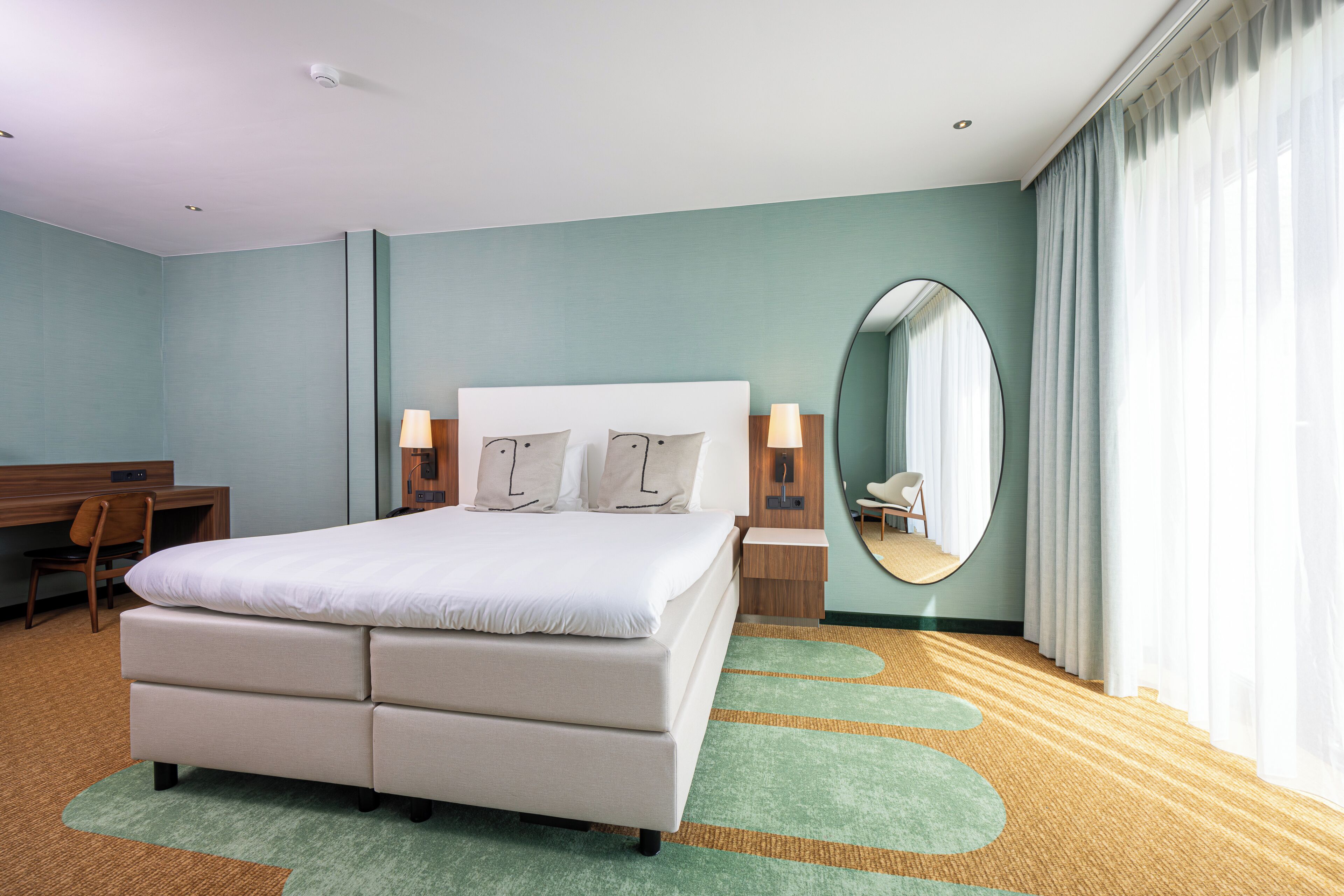 Deluxe Quadruple Room | In-room safe, desk, laptop workspace, blackout curtains