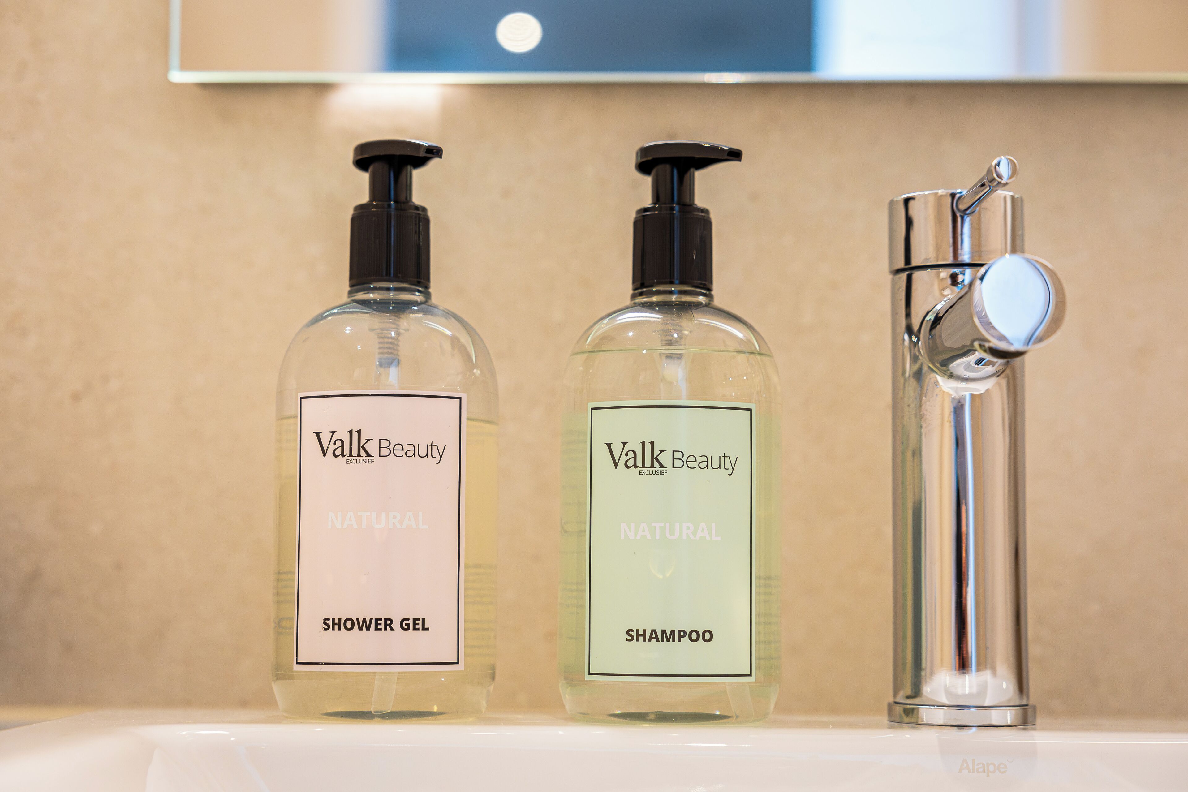 deluxe double room | bathroom | free toiletries, hair dryer, towels, soap