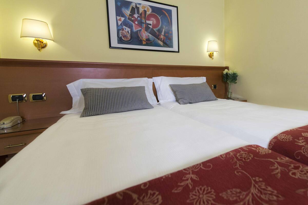 Biancheria da letto di alta qualità, minibar, una cassaforte in camera