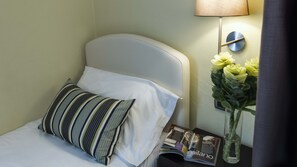 Premium bedding, minibar, in-room safe, desk - Hotel Florence Milano (Milan)