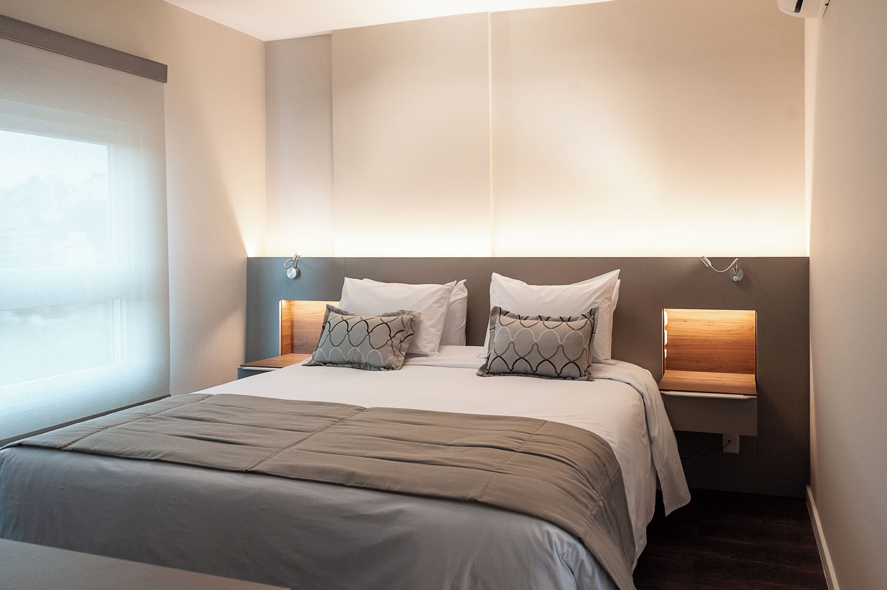 minibar, in-room safe, desk, laptop workspace