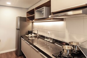Minibar, Schreibtisch, laptopgeeigneter Arbeitsplatz