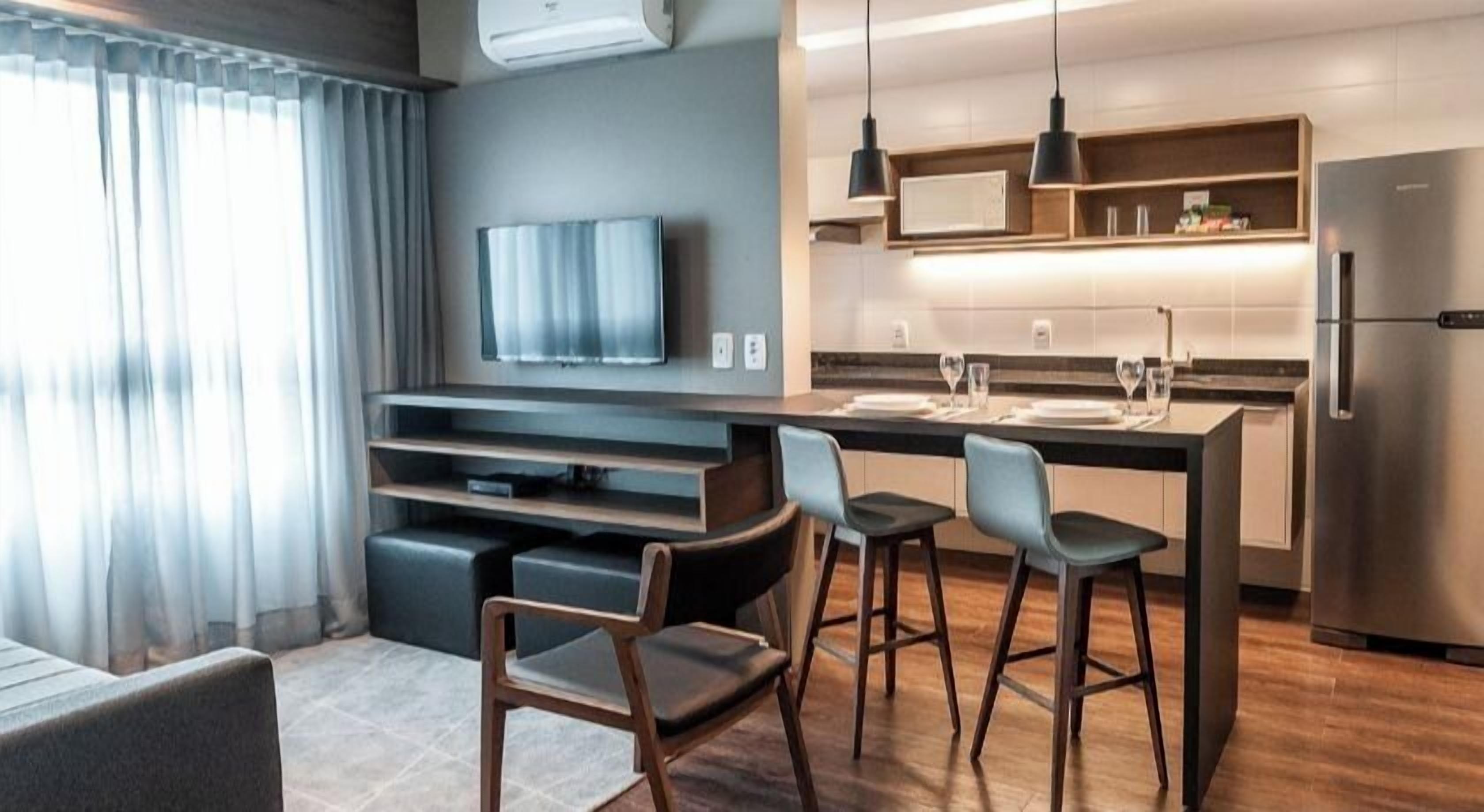 Superior Studio Suite, 1 King Bed with Sofa bed | Minibar, desk, laptop workspace, soundproofing