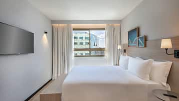 Superior Junior Suite | Roupas de cama antialérgicas, frigobar, cofres nos quartos, escrivaninha