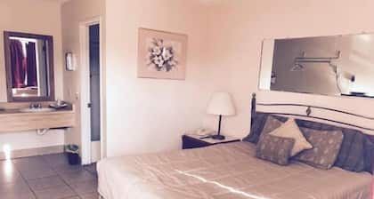 Stagecoach Motel