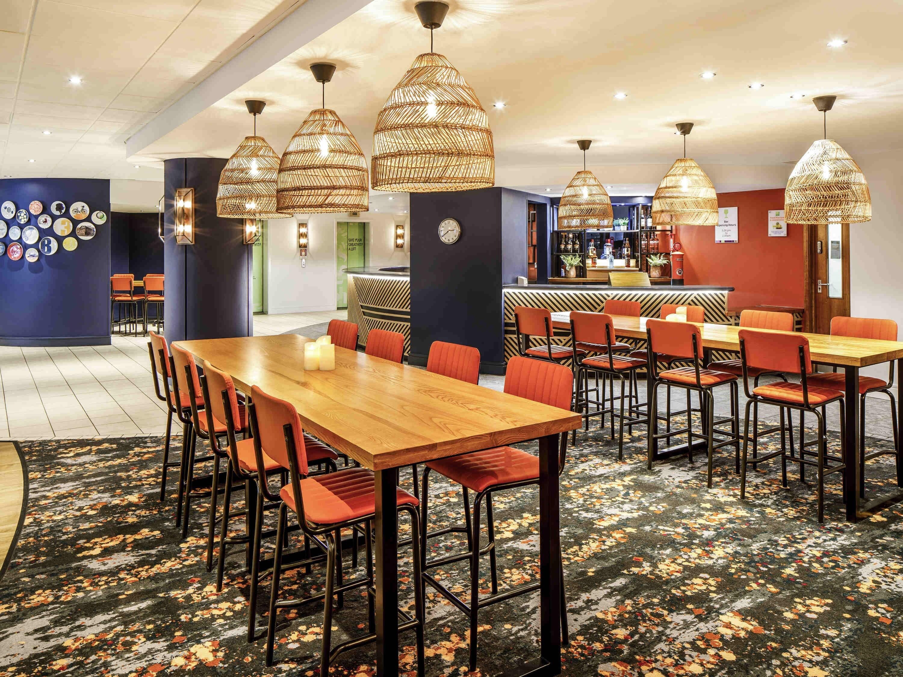 Bar (in der Unterkunft)