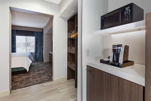 Suite Junior, 1 très grand lit et 1 canapé-lit | Minibar