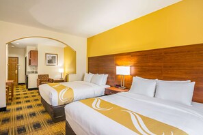 Suite, 2 Queen Beds, Non Smoking