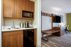 Suite, 2 llits de matrimoni (Additional Living Area) | 1 dormitori i roba de llit d'alta qualitat 