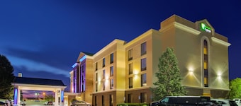 Holiday Inn Express And Suites Fort Wayne by IHG