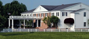 Breckinridge Inn & Convention Center