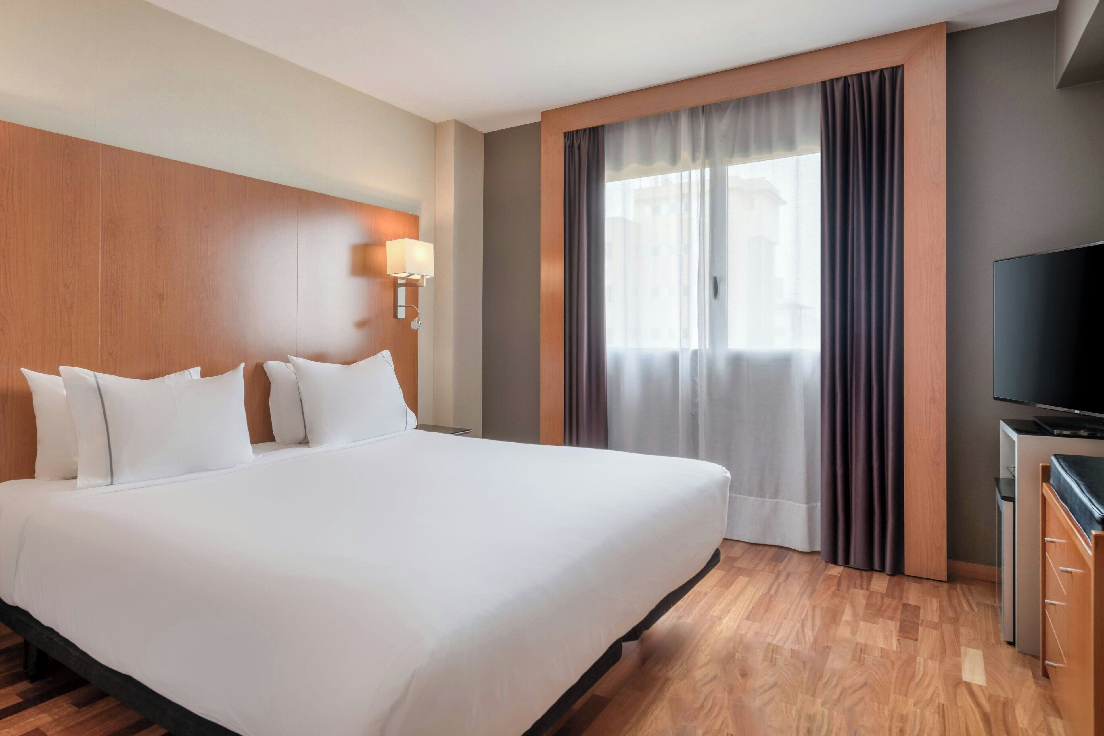 minibar, in-room safe, desk, blackout curtains