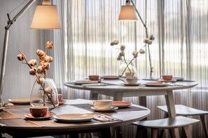 Lounge - AC Hotel Huelva by Marriott (Huelva)