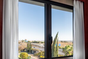 Standard Room, 1 Queen Bed, Non Smoking | View from room