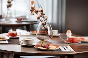 Desayuno buffet todos los días (con cargo)