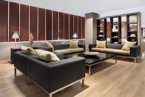 Lobby-Lounge