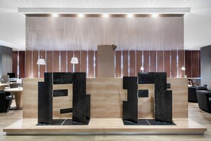 Lobby-Lounge