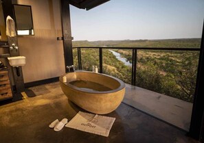 Luxury River View Space