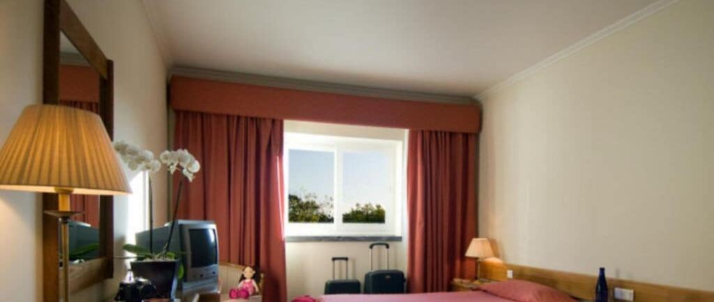 standard twin room | living room | tv