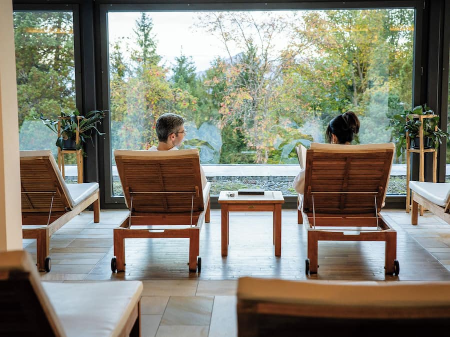Couples treatment room(s), sauna, hot tub, steam room, body treatments