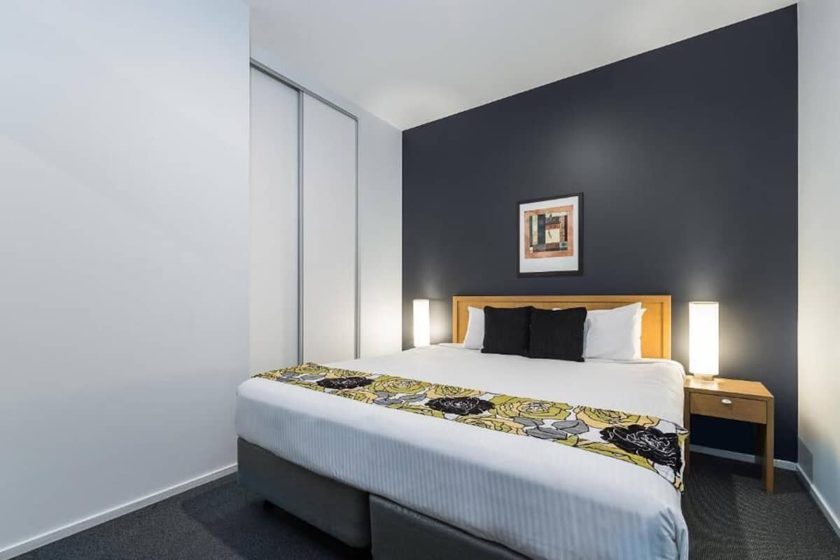 Departamento ejecutivo, 1 habitación | Escritorio, espacio para trabajar con laptop, cunas y camas extra