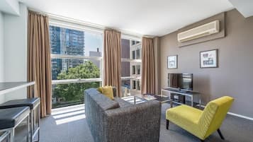 32-Zoll-LCD-Fernseher mit Digitalempfang, Fernseher, Arbeitsbereiche