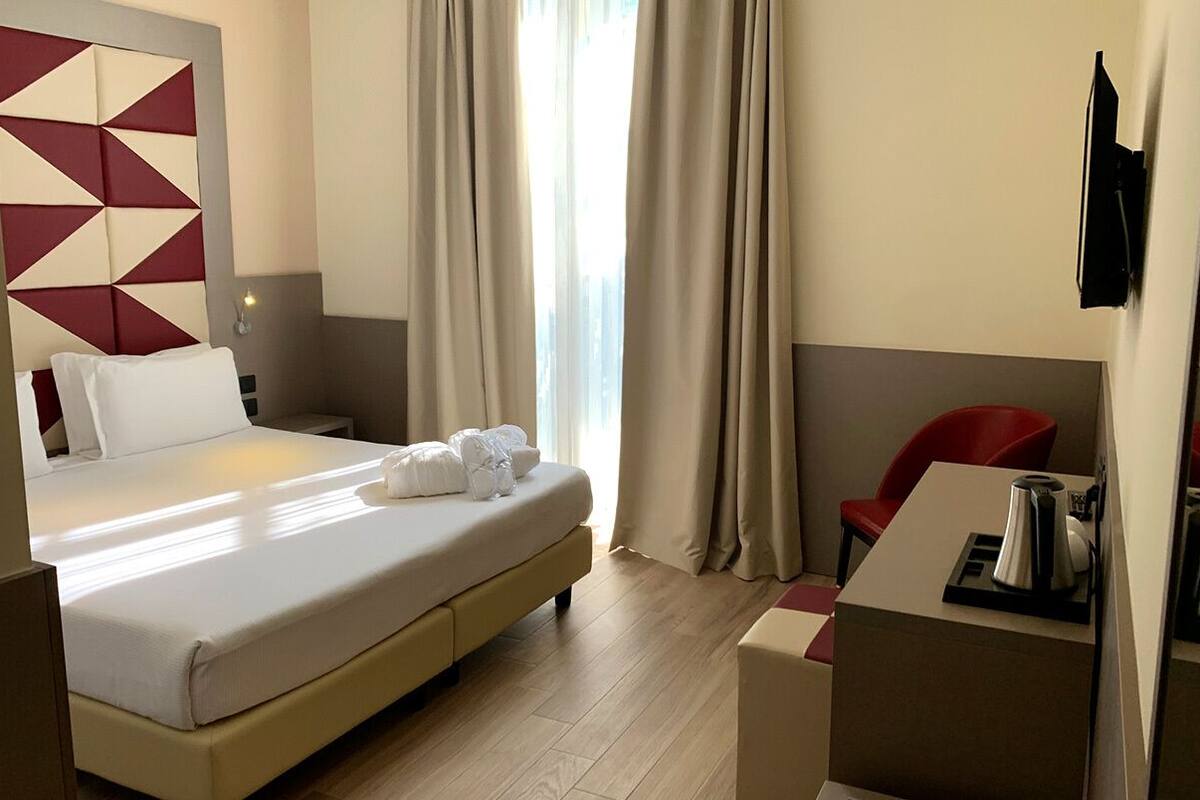 1 多间卧室、迷你吧、笔记本电脑工作区、遮光窗帘