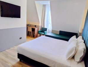 Panoramic Double or Twin Room | 1 bedroom, minibar, laptop workspace, blackout drapes - Jr Hotels Bocconi Milano (Milan)