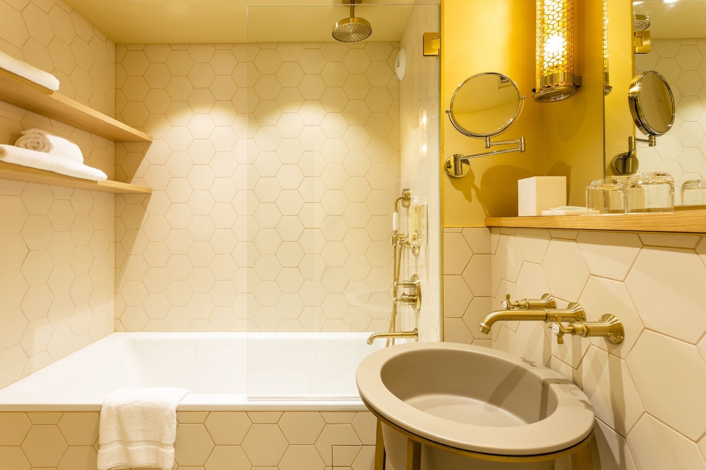 Photo - Bonsoir Madame