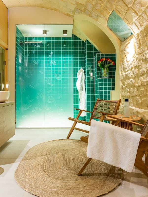 Deep-tissue massages, facials, massages
