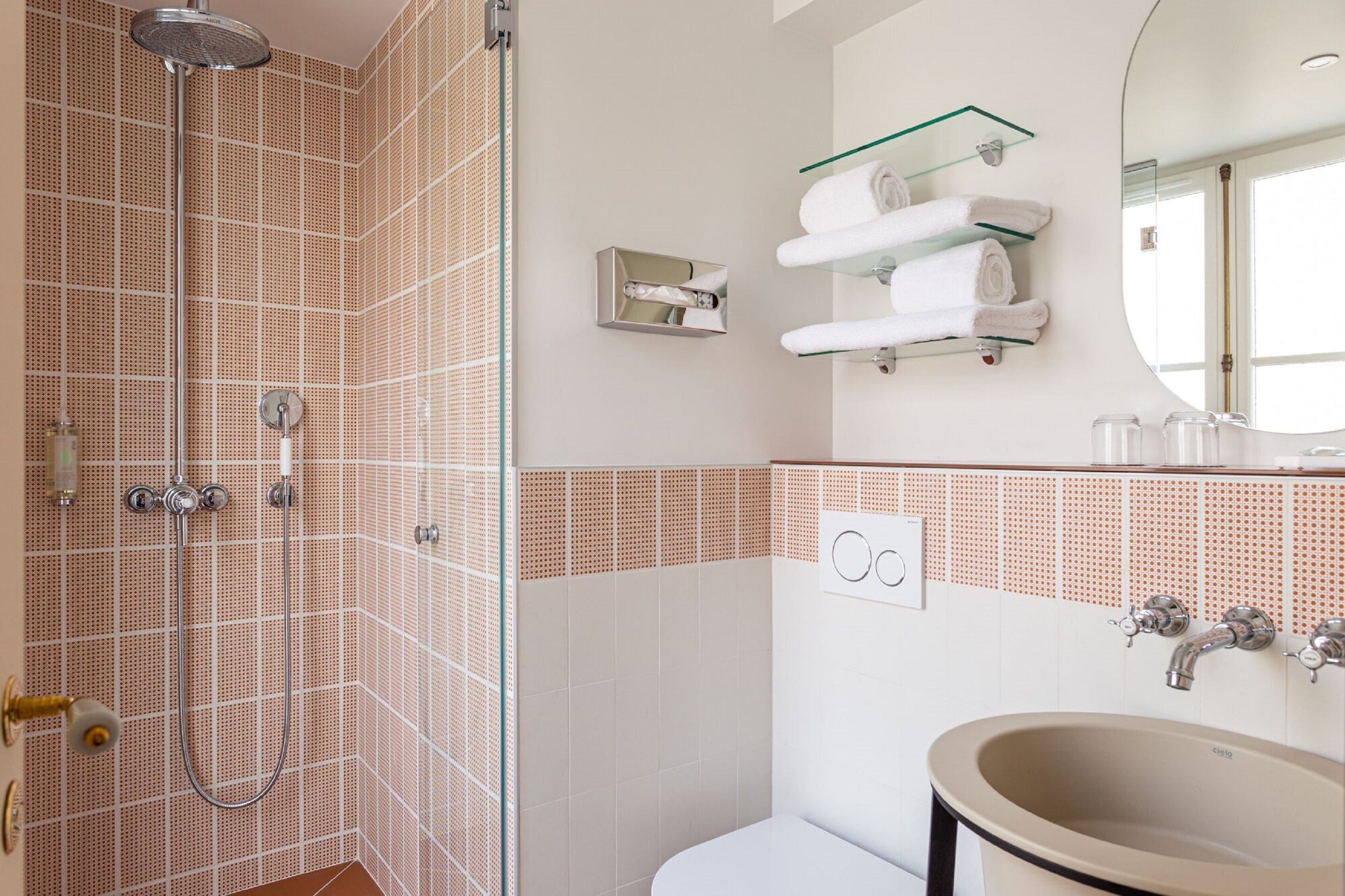 Foto - Bonsoir Madame