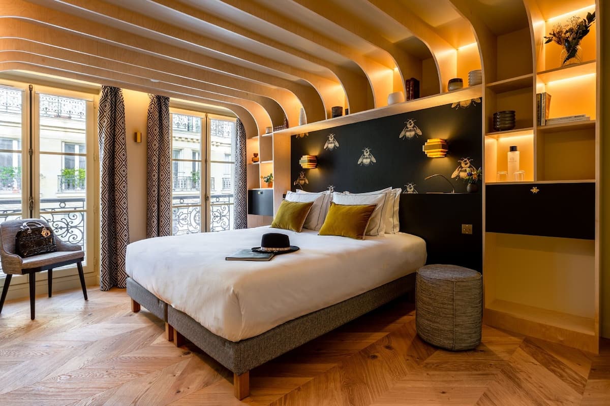 Ropa de cama de alta calidad y minibar