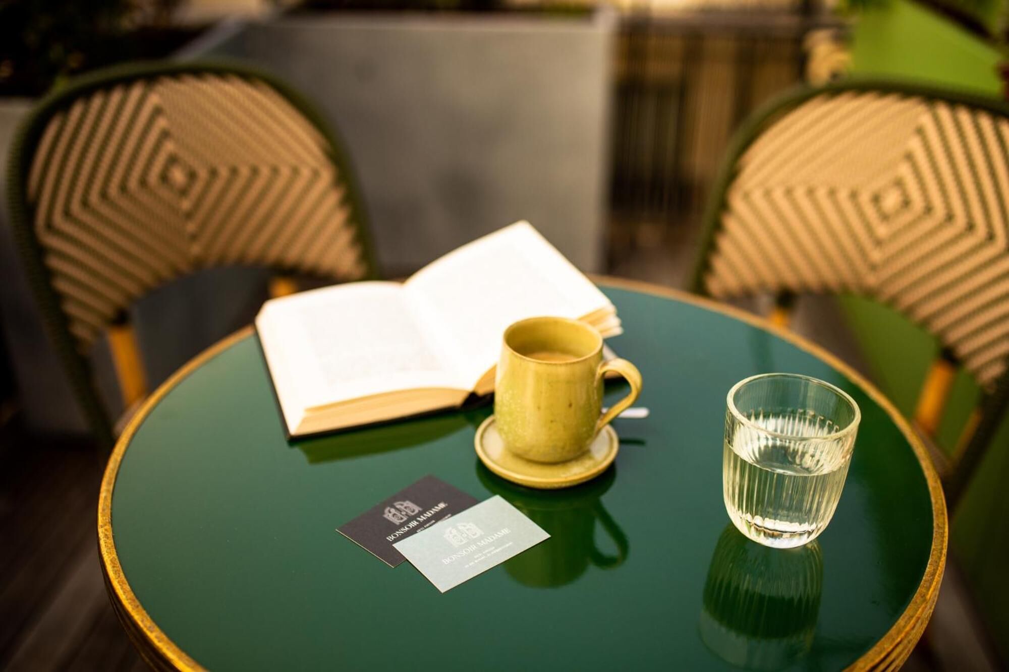 Foto - Bonsoir Madame