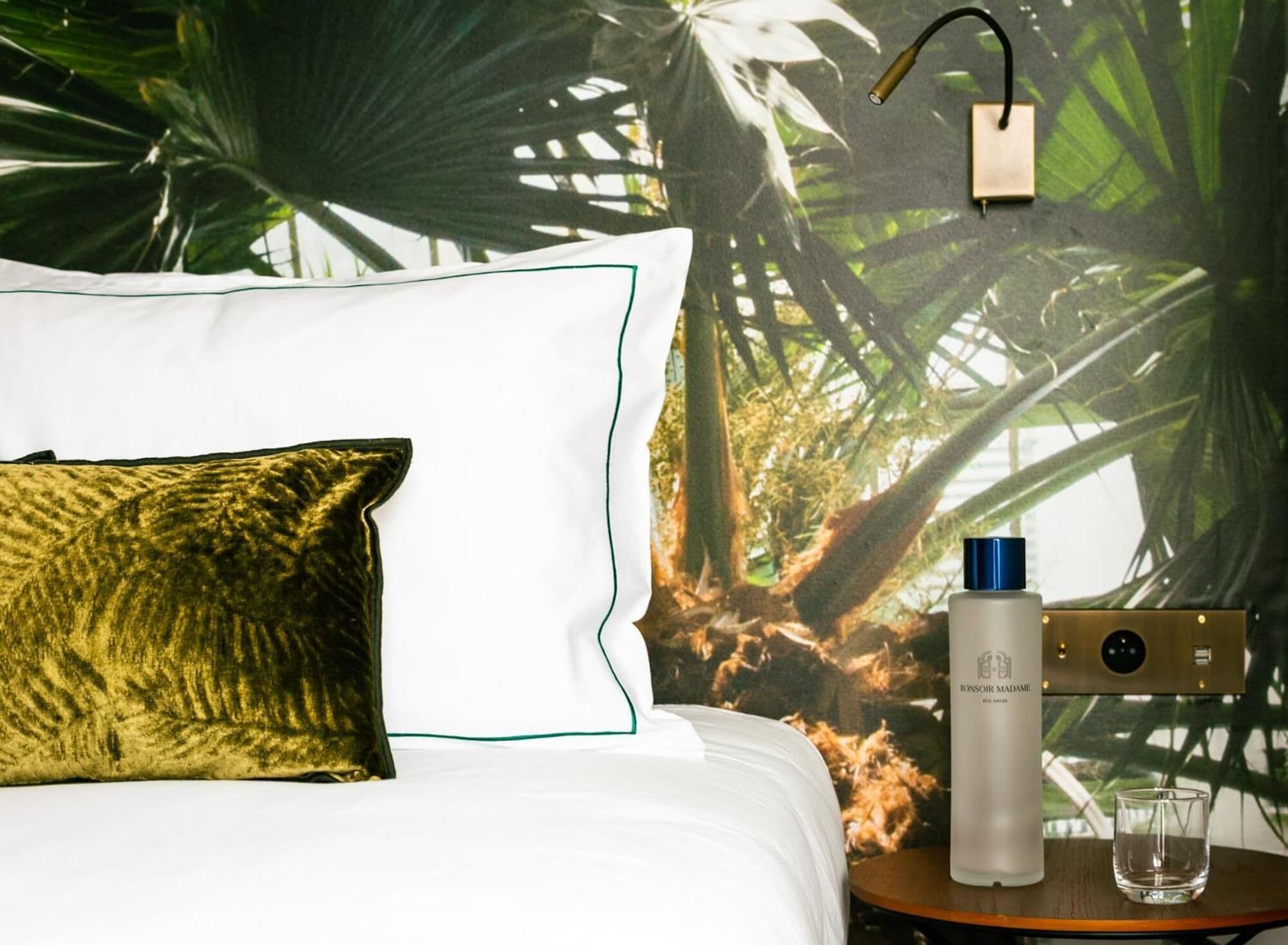 Photo - Bonsoir Madame