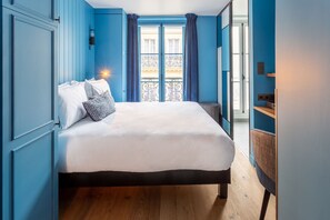 1 bedroom, premium bedding, minibar, in-room safe
