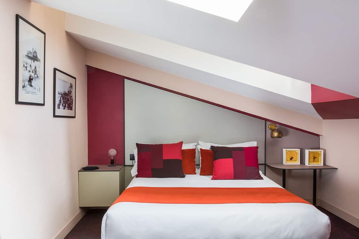 Literie de qualité, minibar, coffre-fort, bureau