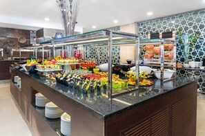 Ilmainen päivittäinen buffetaamiainen