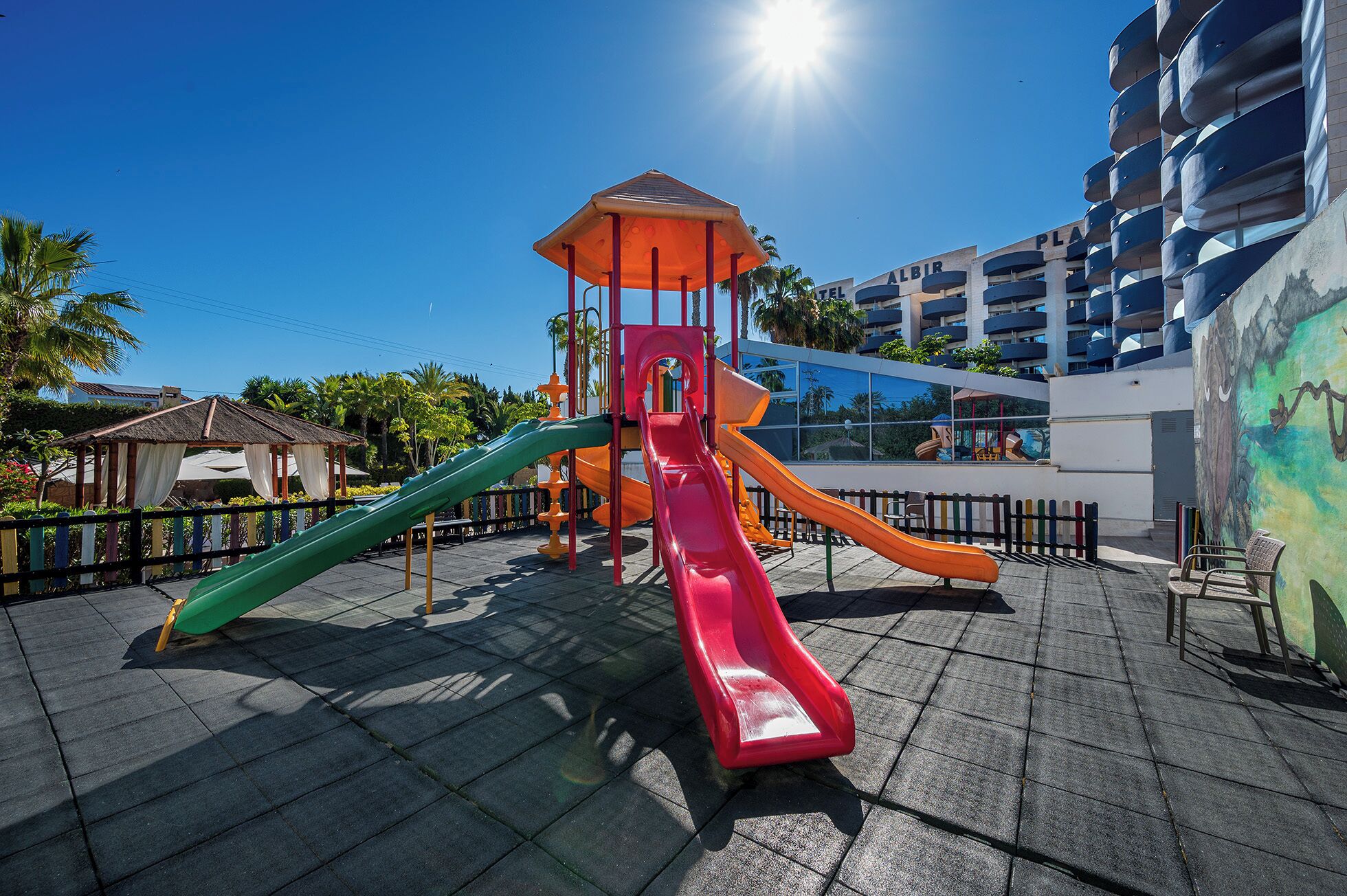 children’s play area – outdoor