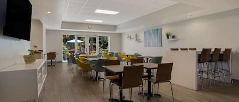 Petit déjeuner continental compris tous les jours