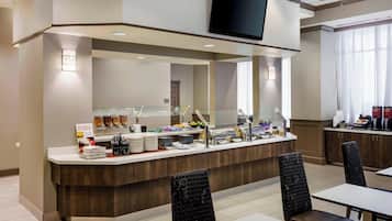 Free daily continental breakfast