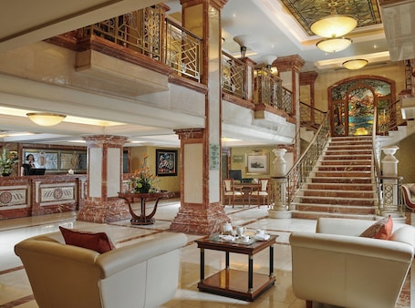 Reception. Killarney Plaza Hotel and Spa