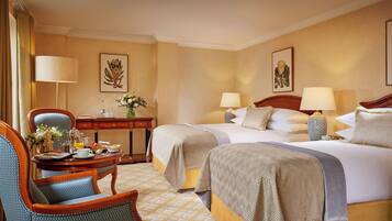 Deluxe Queen Room | 1 bedroom, premium bedding, in-room safe, iron/ironing board