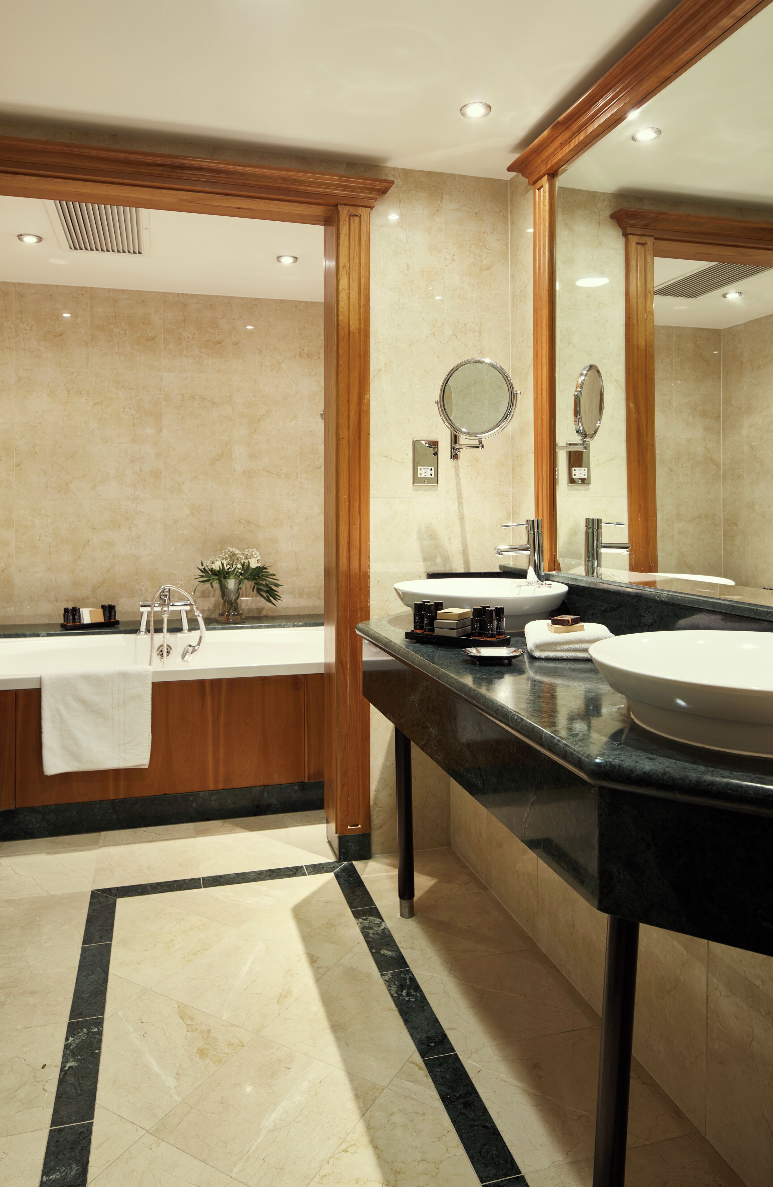 Foto - Killarney Plaza Hotel and Spa