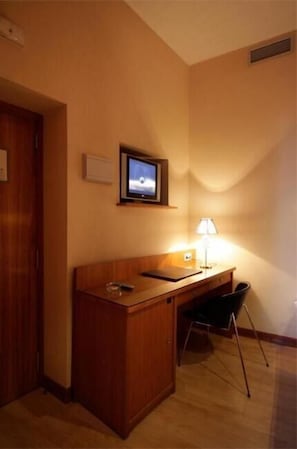 Down duvets, minibar, in-room safe, desk