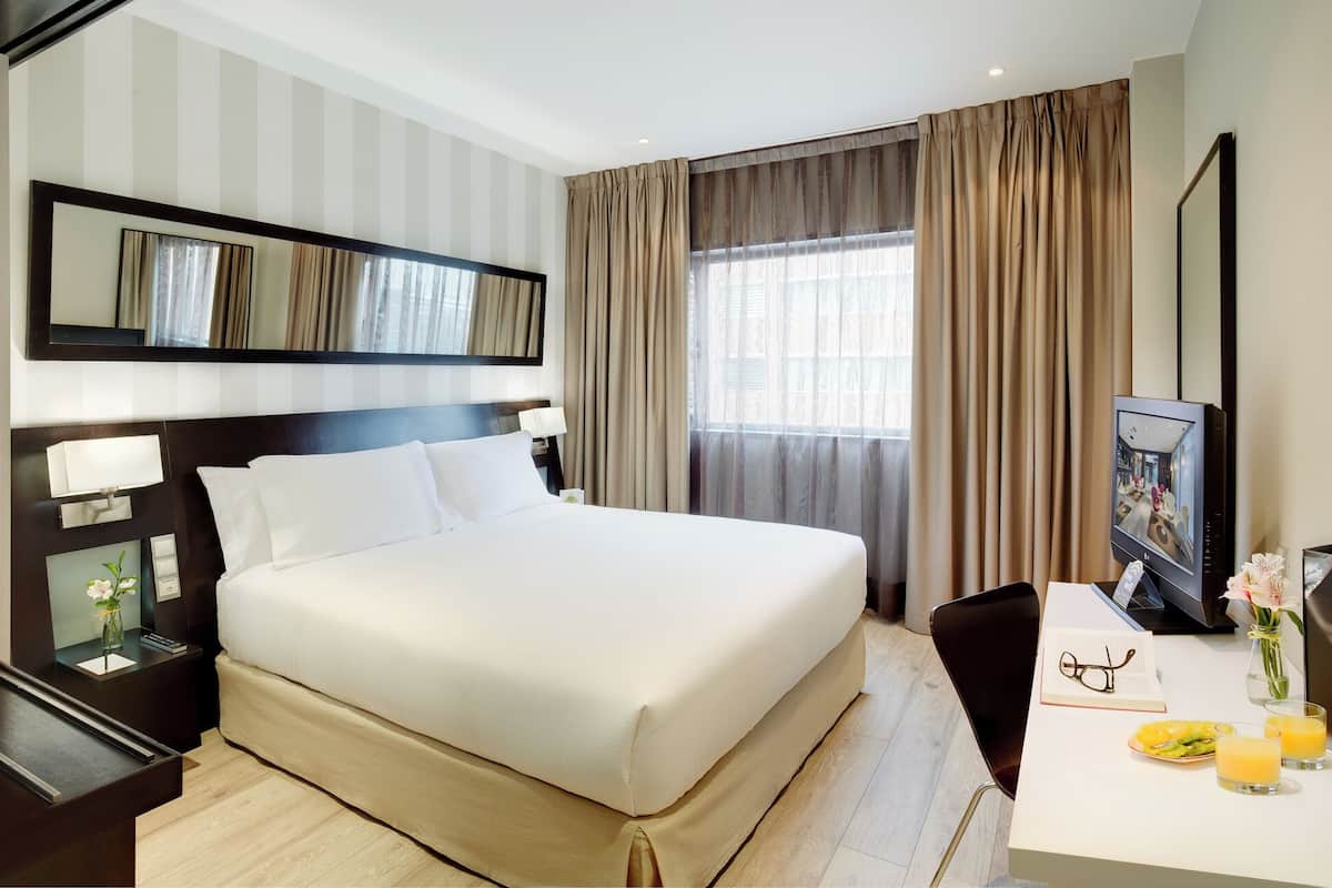 Memory foam beds, minibar, in-room safe, desk
