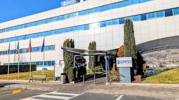 Bagian depan properti