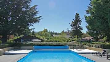 Seasonal outdoor pool